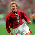 David Beckham con la camiseta del Inglaterra 1998 Visitante