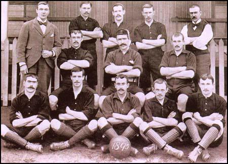 Equipo del Arsenal en 1895