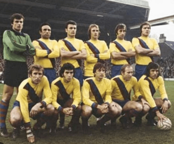 Equipo Barcelona anos 70 segunda equipacion