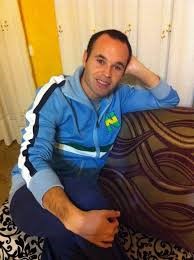 Iniesta con la Chaqueta del New Team