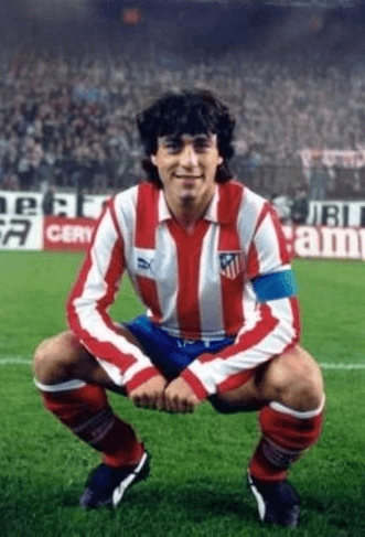 Paolo Futre con la camiseta Atletico Madrid Paolo Futre con la camiseta Atletico Madrid